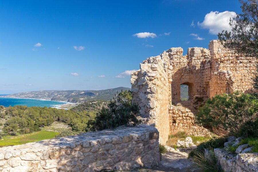 Rhodes: Kamiros, Monolithos and Lindos Village Guided Tour - A village taverna lunch and the question of choice