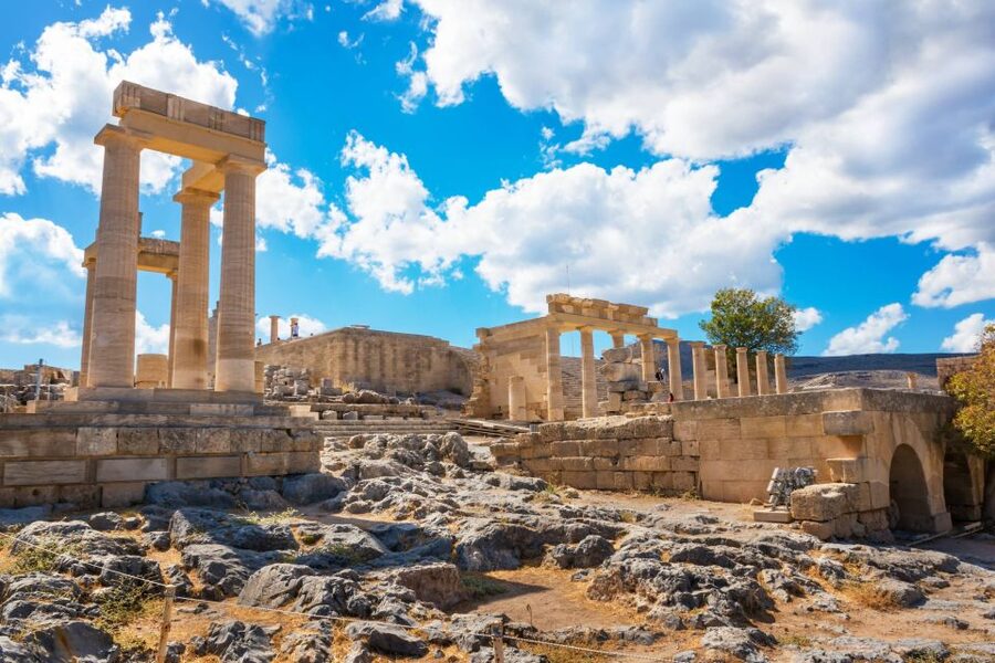 Rhodes: Lindos Acropolis Entry Ticket & Optional Audio Guide - Getting from Lindos village to the entrance