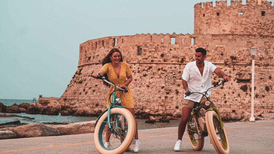 Rhodes: Retro eBike Highlights Tour w/ Personal Photographer - The Palace of the Grand Master