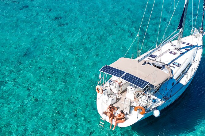 Sailing Cruise to Dia Island with Meal and Water Activities - Who should book this Dia Island cruise?