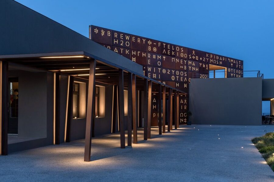 Santorini: Brewery Tour with Beer Tasting & Optional Meal - Six beers paired with selected bites