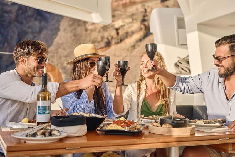 Santorini: Caldera Classic Catamaran Cruise w/ Meal & Drinks - Key points at a glance