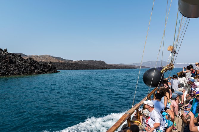 Santorini Caldera Cruise Tour (Volcano, Hot Springs, Thirassia) - Boat comfort, group size, and guide commentary
