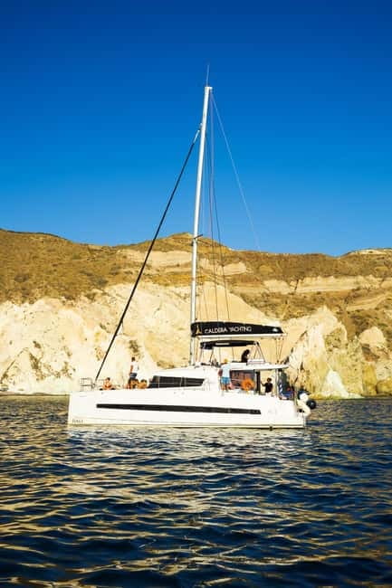 Santorini: Catamaran Cruise with Fresh Meal & Open Bar - Day cruise or sunset cruise?