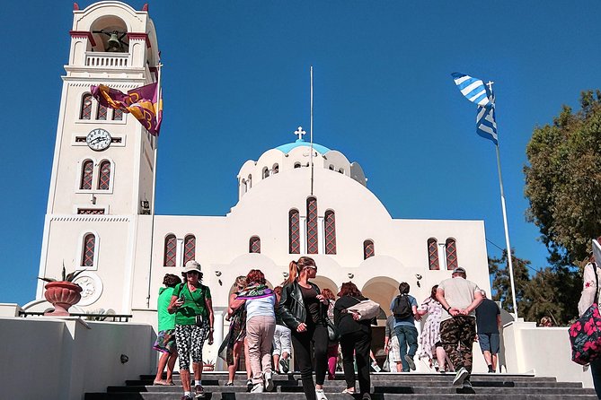 Santorini Day Tour with Sunset in Oia - Perissa Beach, a useful midday pause