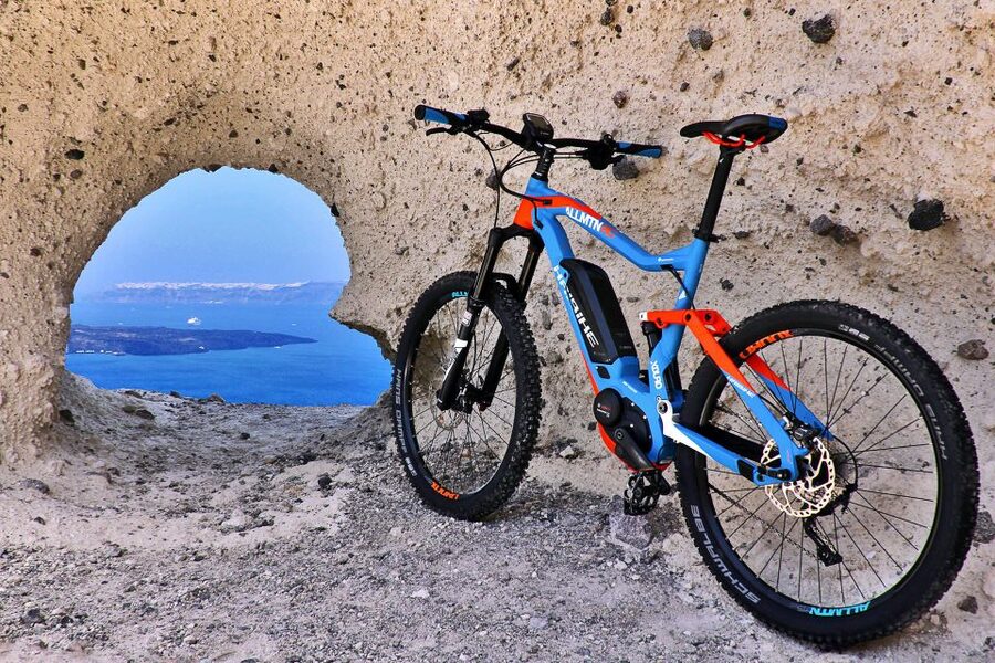 Santorini: Electric Mountain Bike Adventure - Perivolos and Perissa: starting beside Santorini’s black sand