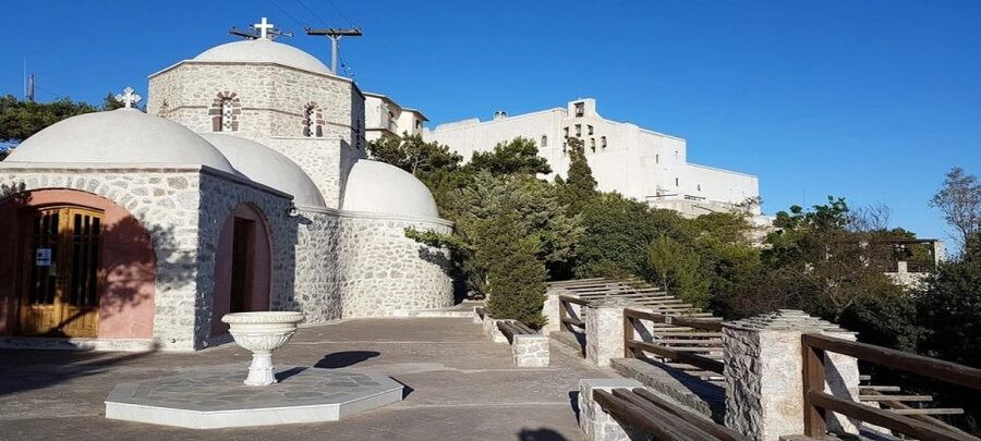 Santorini: Guided Island Day Trip with Beach Visit - Why this full-day Santorini route makes sense