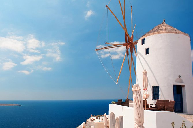 Santorini Highlights and Venetian Castles Small-Group Day Tour - Emporio’s preserved Venetian castle