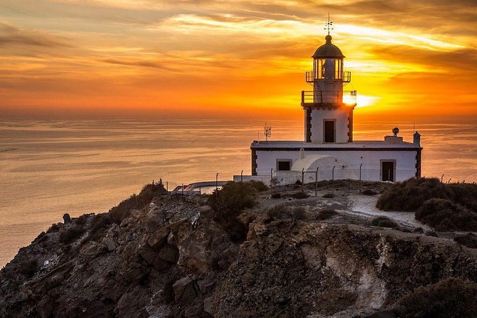 Santorini Island Private Custom Tour in Half or Full Day - Megalochori and Pyrgos for village life