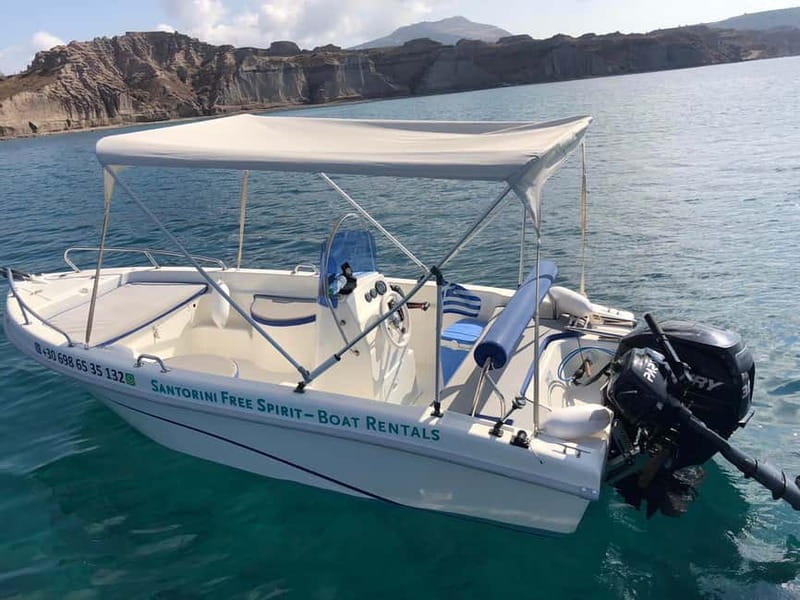 Santorini: License-Free Boat Rental with Ice, Water, & Fruit - Taking the Helm in Santorini’s Caldera