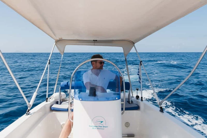 Santorini: License-Free Boat Rental with Ice, Water, & Fruit - Visiting Nearby Islands by Boat