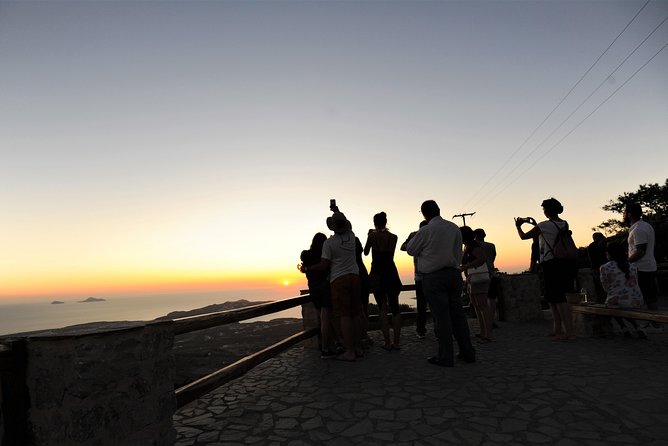 Santorini Luxury Custom Private Tour with Local guide - Cruise passengers need a clear meeting plan