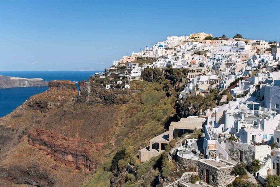 Santorini: Mesa Gonia, Pyrgos and Oia Tour - Pyrgos, churches, and a Venetian fortress