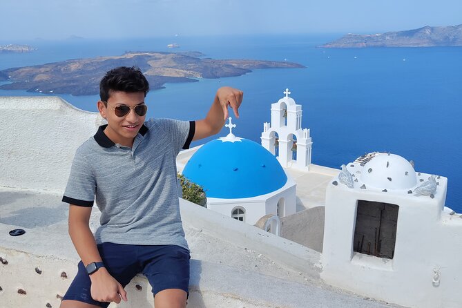 Santorini Must-See Highlights: Private Shore Tour - Guides, vehicles, and group size