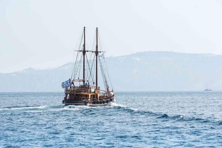 Santorini Port: 3 Hour Cruise to Volcano and Hot Springs - Why this Santorini boat trip is worth considering
