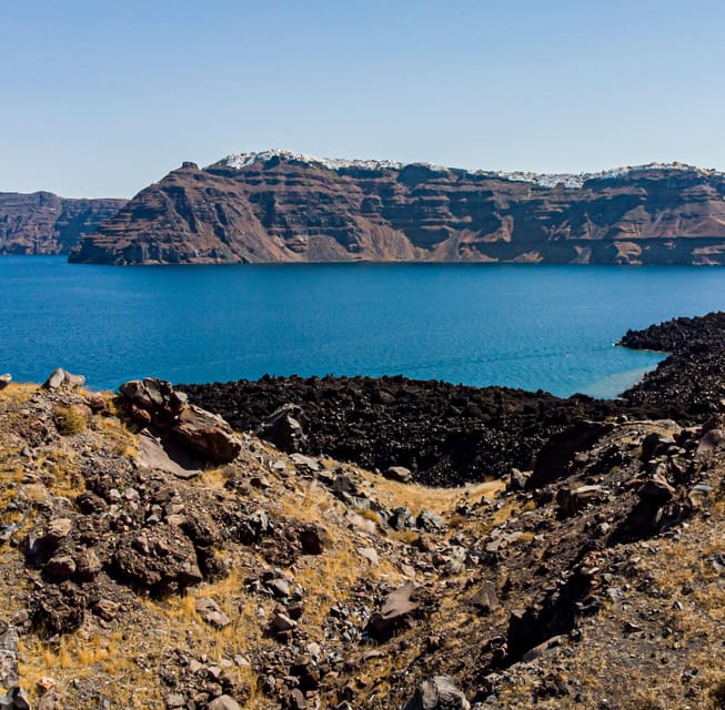 Santorini Port: 3 Hour Cruise to Volcano and Hot Springs - The sail across the Santorini caldera