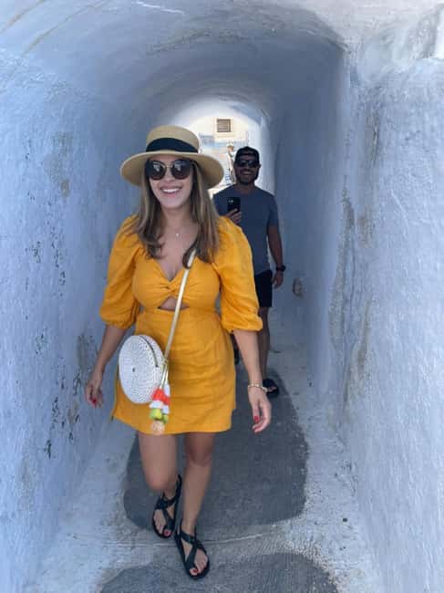 Santorini : Private Guided Highlights Tour - Why this Santorini tour works well in three hours