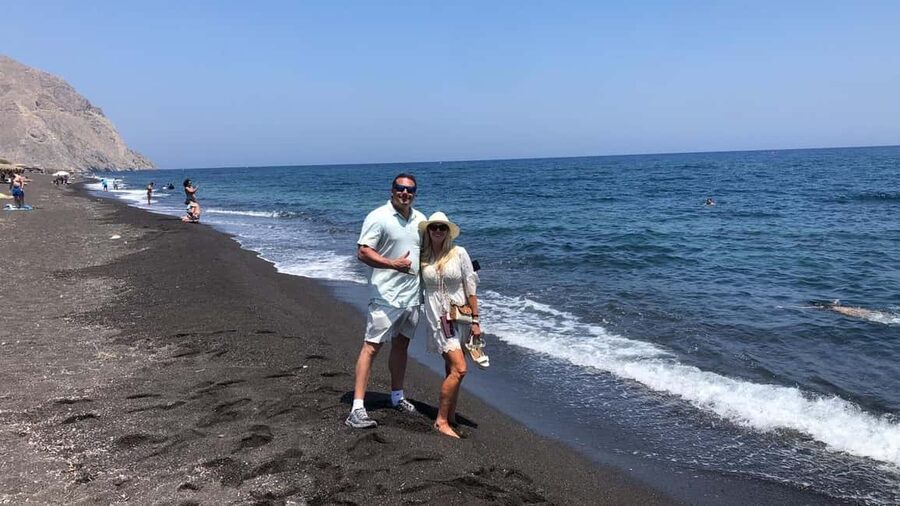 Santorini : Private Guided Highlights Tour - What the vehicle and guide arrangement mean