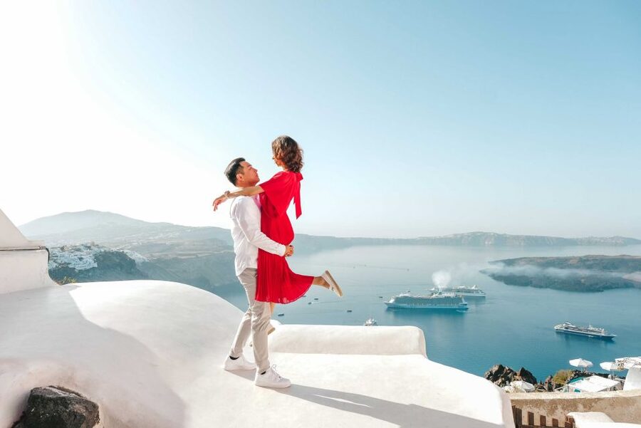 Santorini Private Photoshoot - Is $165 good value for up to five people?