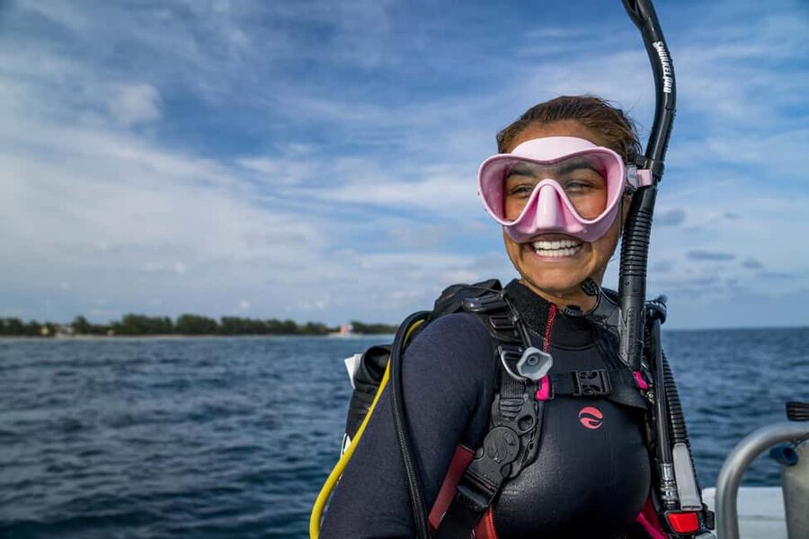 Santorini: Scuba Diving - Your first underwater breaths in Santorini