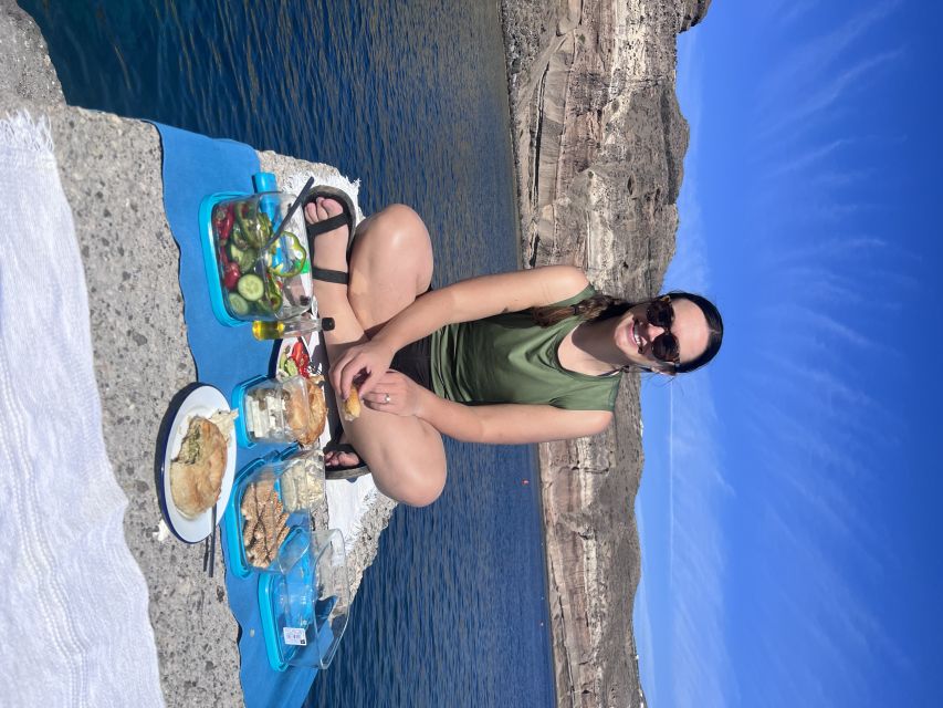 Santorini: Sea Caves Kayak Trip with Snorkeling and Picnic - Should You Book It?