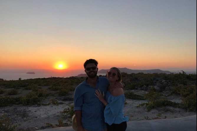 Santorini Sunset Wine Tour with Santo Winery Views - What the guides add to the experience