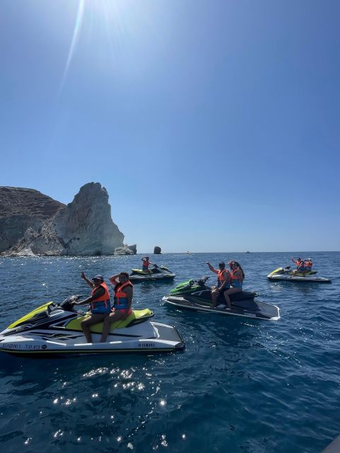 Santorini:Volcanic Beaches Cruise With Jet Ski - What the guide adds to the experience