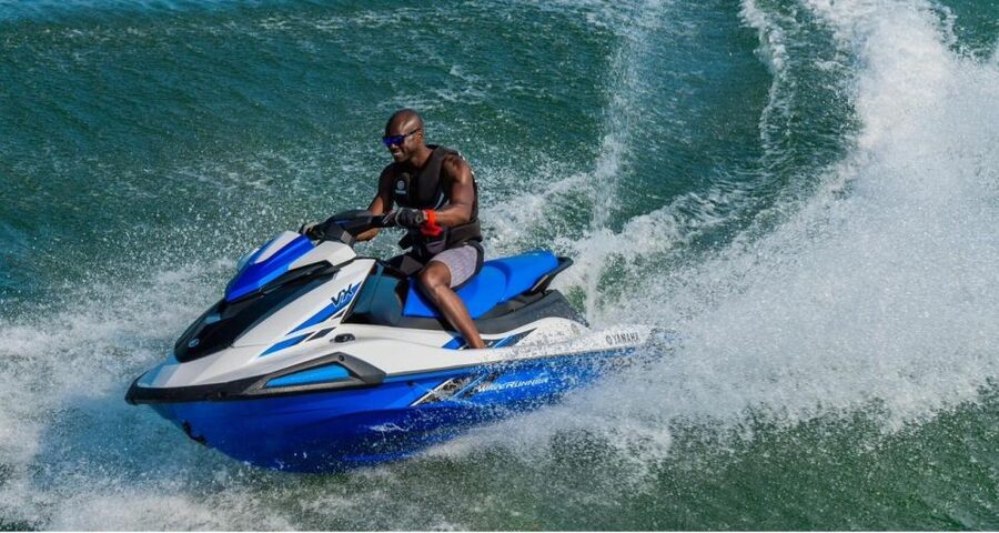 Sidari: Yamaha Jet Ski Rental with Safety Briefing - Getting set up at Sidari Watersports