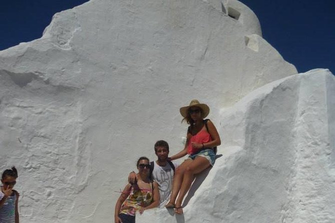 Sightseeing like a Mykonian(Small Group or Private) - Starting in Mykonos Town with the famous postcard sights