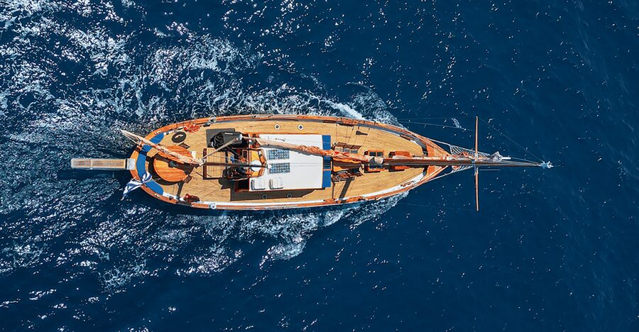 Skiathos: Wooden Sailboat Full- or Half-Day Trip with Meal - What makes this Skiathos sailing trip special
