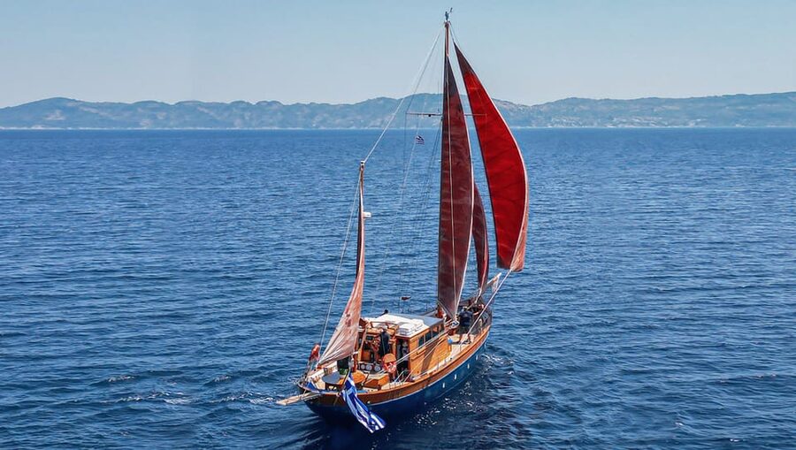 Skiathos: Wooden Sailboat Full- or Half-Day Trip with Meal - Tsougria and Arkos for more time in the water