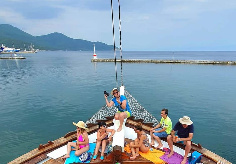 Thassos: Full-Day Cruise with BBQ, Wine, and Swim Stops - The first hour: getting out onto the water