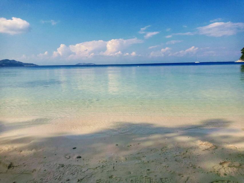 Thassos Island: Sailing Day Cruise Beer & Snack - Food, drinks, and the pace onboard
