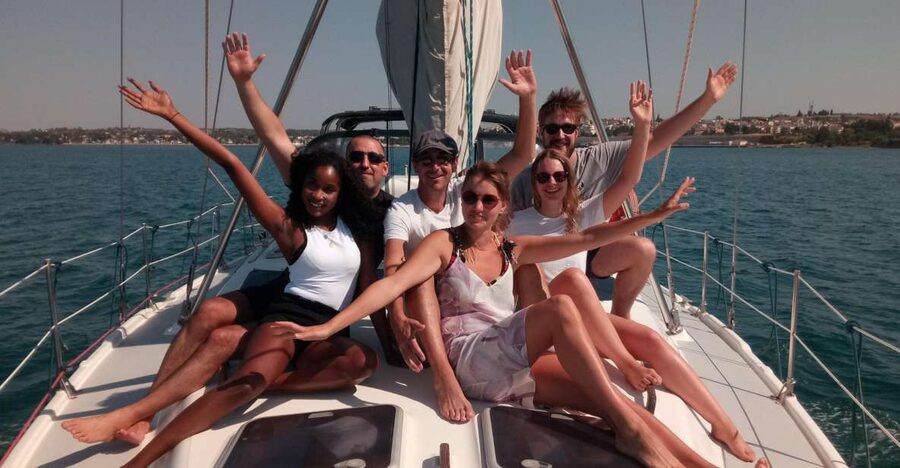 Thessaloniki: Half-Day Sailing Cruise to Shipwreck Bay - Practical details that make the day easier