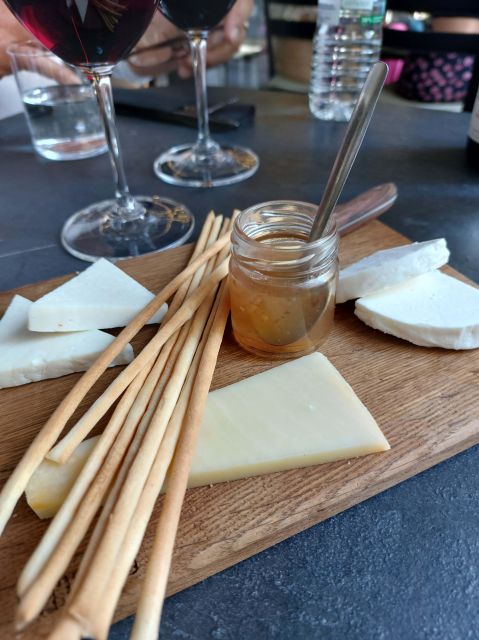 Thessaloniki: Small-Group Wine Tasting Tour with Appetizers - Key points to know before booking