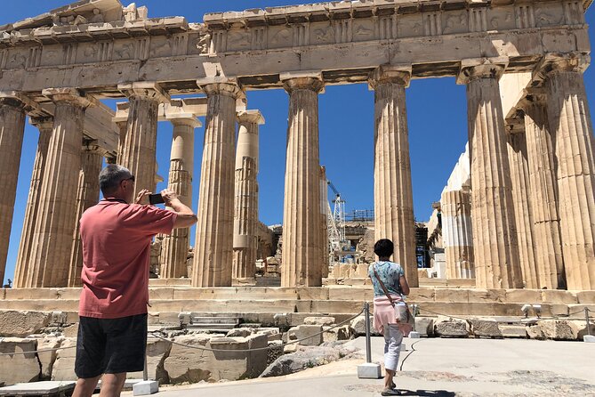 Visit of the Acropolis with an official guide in Spanish - Looking down at the Odeon of Herod Atticus
