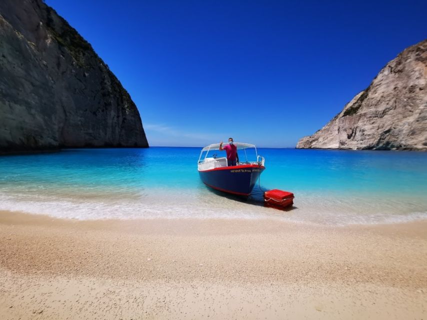 Zakynthos: early morning Shipwreck,Blue Caves and view point - Why the early start changes the Navagio experience