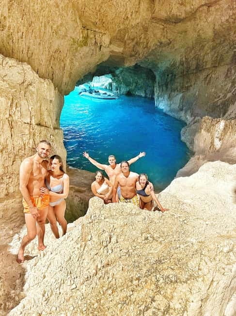 Zakynthos: Semi Private Shipwreck & Blue Caves Max 10 guests - Bochali gives you a fast introduction to Zakynthos